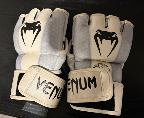 Venum grappling gloves - grappling, for